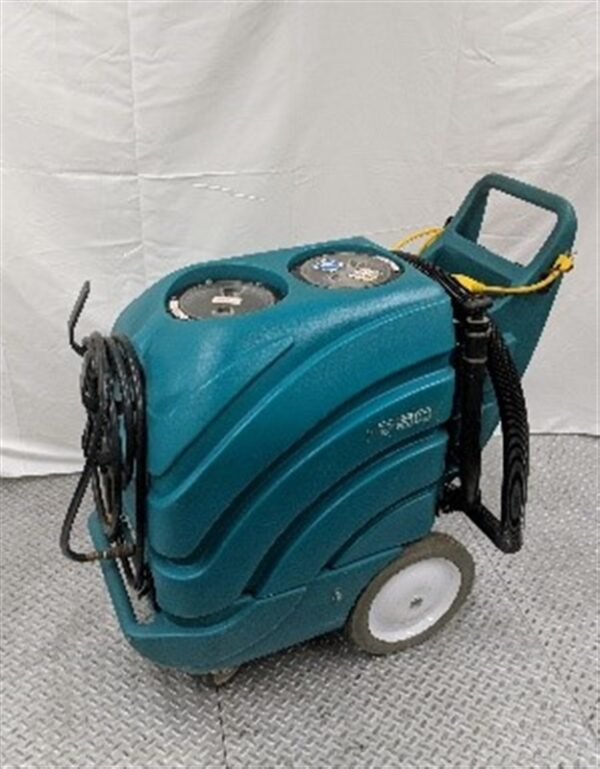 REFURBISHED: Tennant 750 Cleaning System